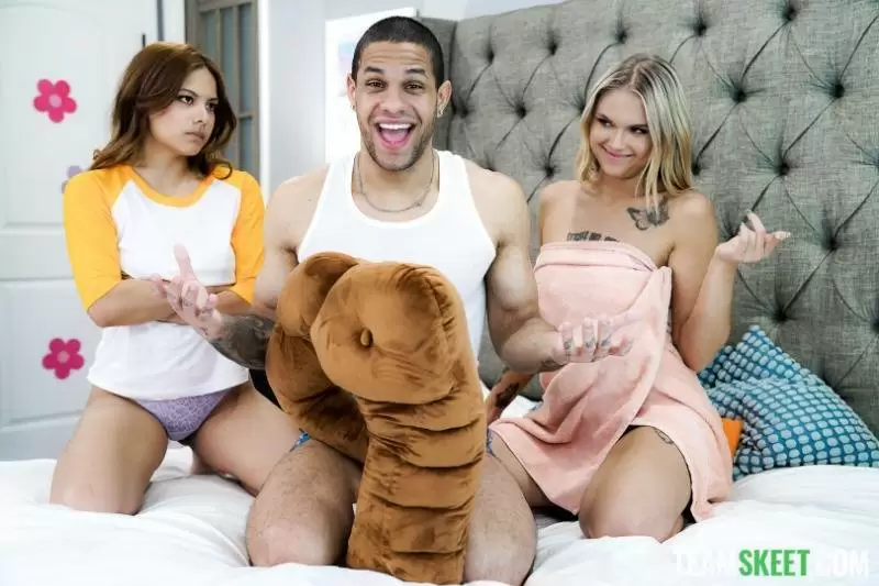 New  Kate Legend  Juliana Marie If You Were So Horny You Should Have Used Me (19-08-2025) Hardcore  Threesome  Roleplay  Family  ILUVY  lulustream.com  strmup.to