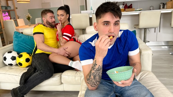 Teens Love Huge Cocks / Realitykings - Lena Coxx, Xander Corvus Ballin Out Behind My Boyfriend / 11.02.2024